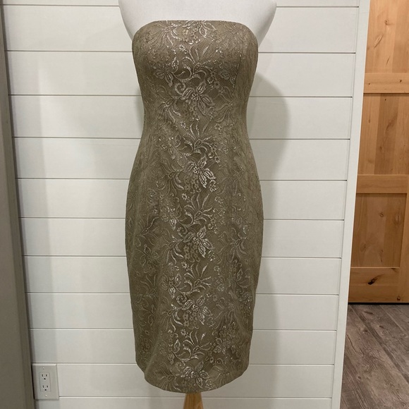 Lauren Ralph Lauren Dresses & Skirts - Lauren Ralph Lauren lace strapless size 2